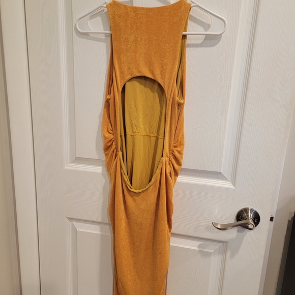 Klassy Network Backless Mustard Dress - Picture 2 of 4
